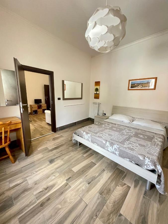 Il Feudo Hotel เชร์ตาลโด ภายนอก รูปภาพ